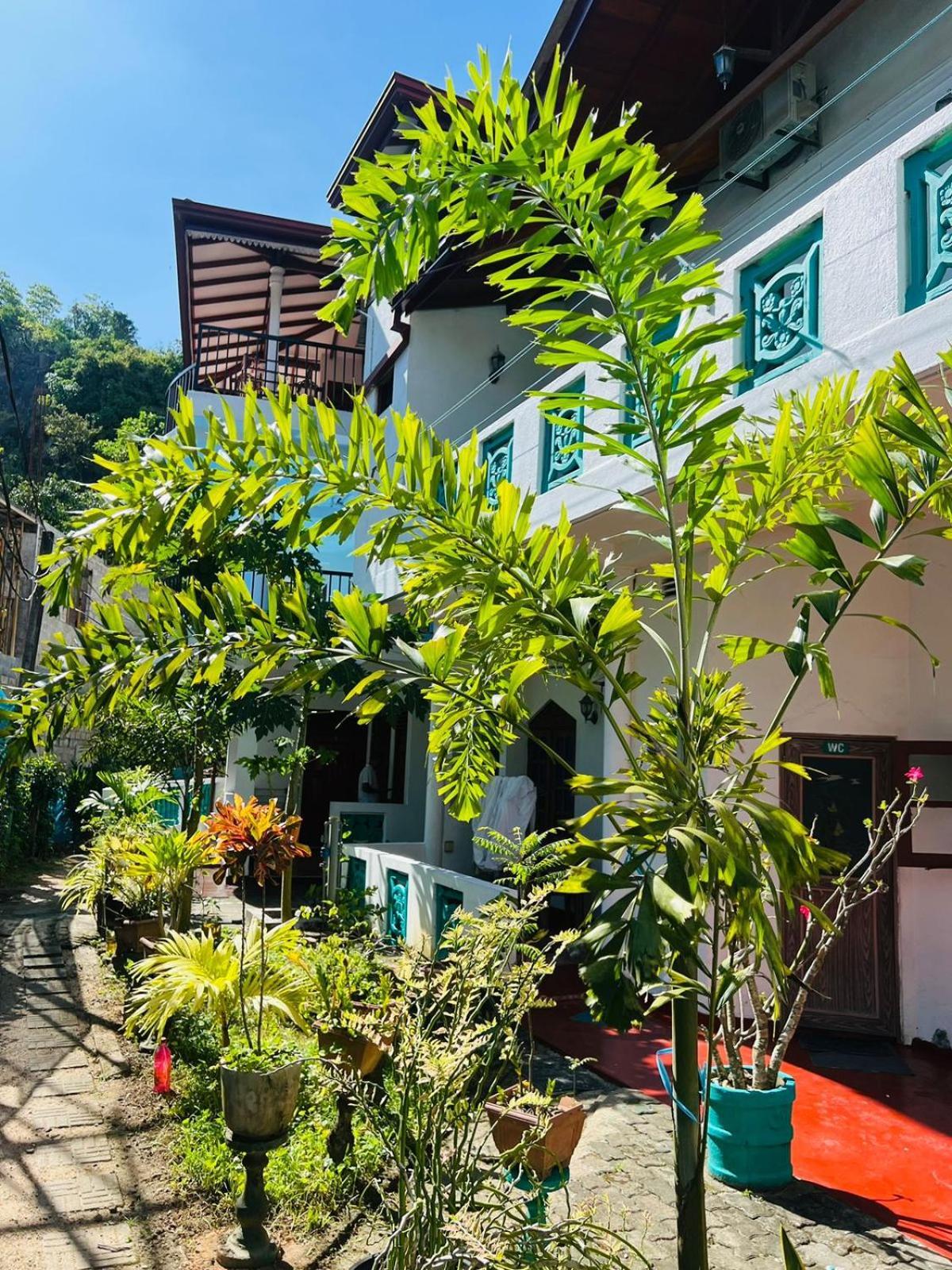 Beach Reach Una By Happy Coconut Unawatuna Exterior photo